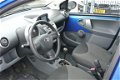 Toyota Aygo - 1.0-12V Comfort Navigator .5 Drs.Airco.Navigatie - 1 - Thumbnail