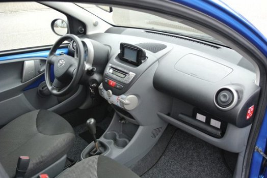 Toyota Aygo - 1.0-12V Comfort Navigator .5 Drs.Airco.Navigatie - 1