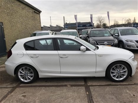 BMW 1-serie - 118i High Executive Bj.2011 / M-pakket / automaat / schuifdak - 1