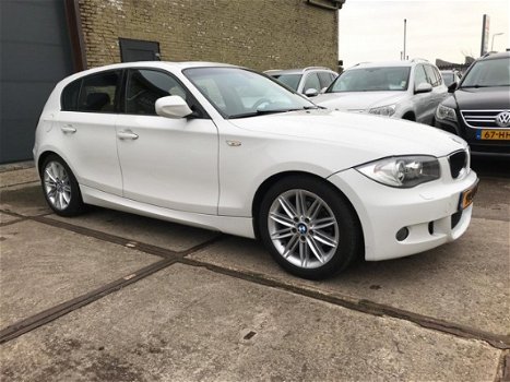 BMW 1-serie - 118i High Executive Bj.2011 / M-pakket / automaat / schuifdak - 1