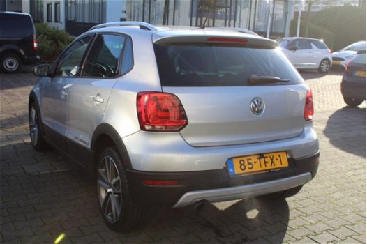 Volkswagen Polo - 1.4-16V Cross Clima Camera 17Inch Roofrail Cruise.C Audio Elek p.Cv - 1