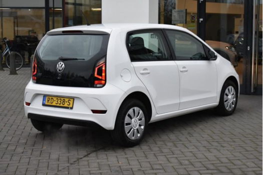Volkswagen Up! - 1.0 BMT move up Airco, executive, DAB + elektrische spiegels, telefoonhouder, licht - 1