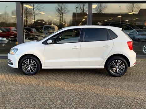 Volkswagen Polo - 1.2 TSI 90 pk Match | Navi | Rijklaar incl. garantie en onderhoud - 1