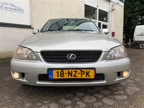 Lexus IS - 200 Business Automaat Executive LED Leder Trekhaak Youngtimer - 1