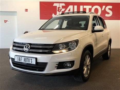 Volkswagen Tiguan - 1.4 TSI Sport&Style PANODAK, ECC AIRCO, NAVI, - 1