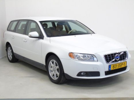 Volvo V70 - 2.4D Kinetic Cruise control (bj 2009) - 1