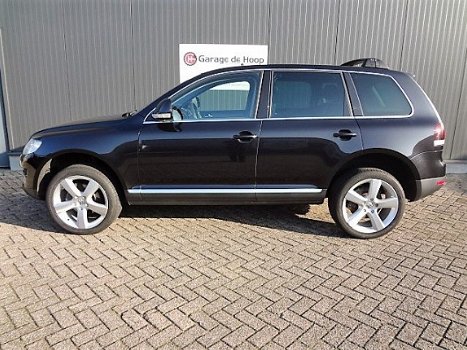 Volkswagen Touareg - 3.0 TDI 176KW 4MOTION AUT6 Highline - 1