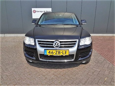 Volkswagen Touareg - 3.0 TDI 176KW 4MOTION AUT6 Highline - 1