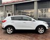 Kia Sportage - 1.6 GDI X-ecutive Plus Pack Navi, Panoramadak, Cruise, Cv, Camera 2011 Dealer onderho - 1 - Thumbnail