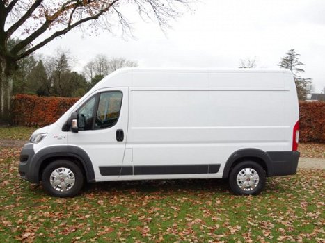 Fiat Ducato - 35H 2.3 MultiJet L2H2 AUTOMAAT, Navigatie, Camera, Clima, 180PK, Cruise, Electrische p - 1