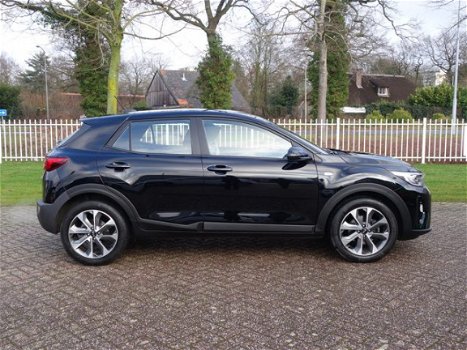 Kia Stonic - 1.0 T-GDI COMFORTPLUSLINE NAVIGATOR 120PK RIJKLAAR - 1