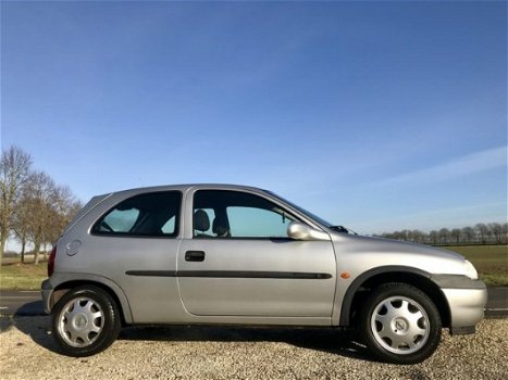 Opel Corsa - 1.2i-16V Onyx, BJ 2000, NAP, APK Mrt 2021 - 1