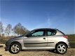 Peugeot 206 - 1.6-16V XS, BJ 2001, Nette Auto, APK Jan 2021 - 1 - Thumbnail