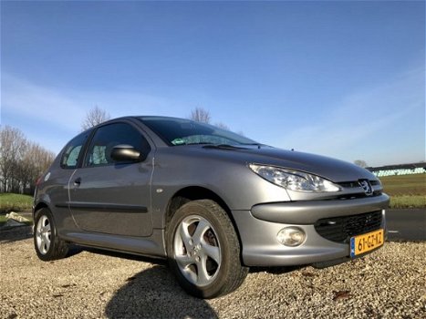 Peugeot 206 - 1.6-16V XS, BJ 2001, Nette Auto, APK Jan 2021 - 1