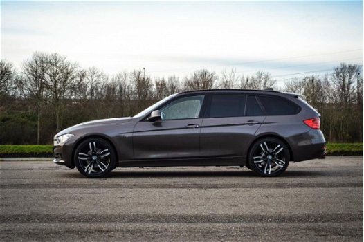 BMW 3-serie Touring - 320d High Executive Sportline, Clima, Cruise, Navi, Leder, Xenon, Super mooi - 1