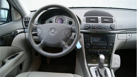 Mercedes-Benz E-klasse - 320 Automaat Avantgarde Youngtimer - 1
