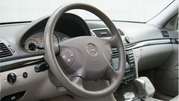 Mercedes-Benz E-klasse - 320 Automaat Avantgarde Youngtimer - 1