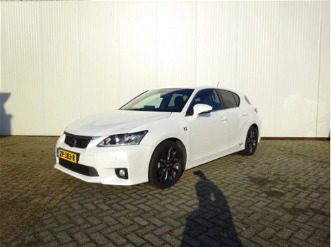 Lexus CT 200h - F-Sport Line - 1