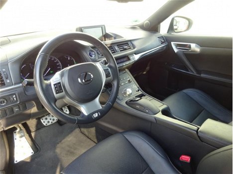 Lexus CT 200h - F-Sport Line - 1