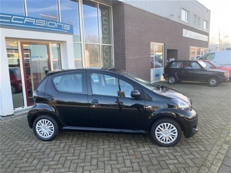 Toyota Aygo - 1.0 VVT-i Comfort / Airco / APK / 5 Deurs / - 1