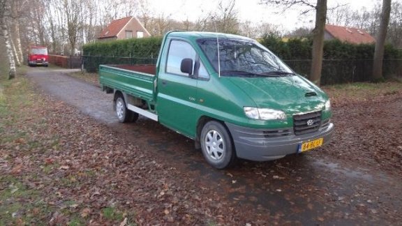 Hyundai H 200 - 2.5 TCI LWB aluminium bak 61000 km - 1