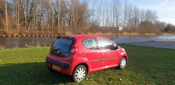 Peugeot 107 - 1.0-12V XS 1e eigenaar Dealer onderhouden Lage km stand stuurbkr cv op afs - 1