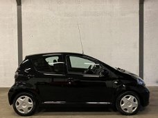 Toyota Aygo - 1.0-12V Comfort Navigator Navi, Airco, PDC, APK 01-2021