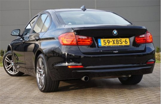 BMW 3-serie - 320i Executive AUTOMAAT/NAVI/DAK/TREKHAAK - 1