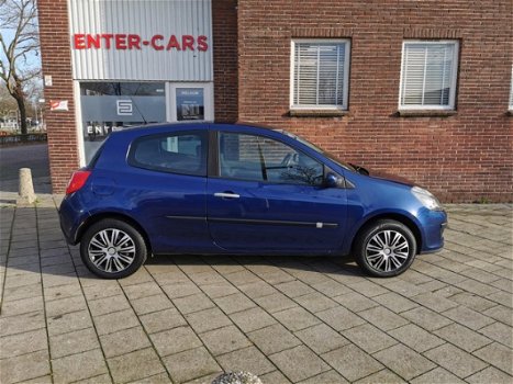 Renault Clio - 1.2-16V Authentique APK 09-'20/AIRCO/ELEK.PAKKET/RADIO&CD/NETTE AUTO/NAP - 1