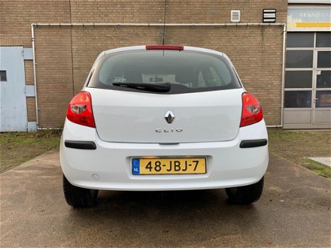 Renault Clio - 1.2-16V Collection - 1