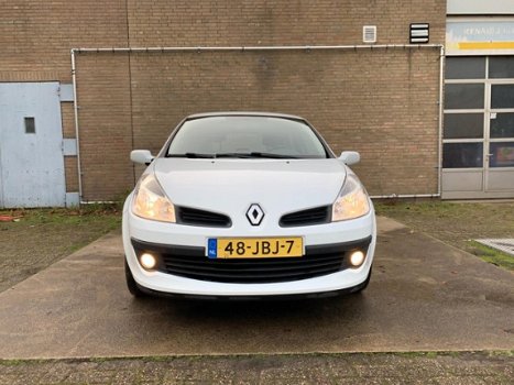 Renault Clio - 1.2-16V Collection - 1