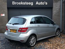 Mercedes-Benz B-klasse - 180 Business Class NLauto/Automaat/Navi/Netteauto