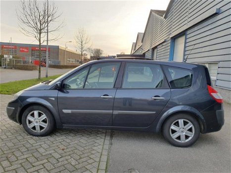 Renault Grand Scénic - 1.9 dCi Privilège Luxe APK 18-09-2020/AIRCO/PANO/CRUISE/PSENSOR 2 X SLEUTELS - 1