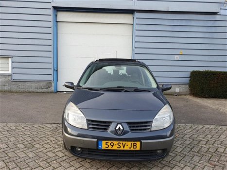 Renault Grand Scénic - 1.9 dCi Privilège Luxe APK 18-09-2020/AIRCO/PANO/CRUISE/PSENSOR 2 X SLEUTELS - 1