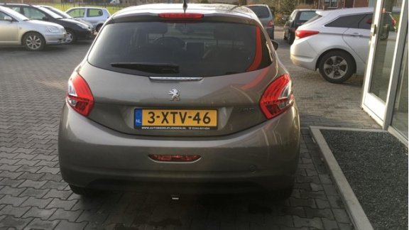 Peugeot 208 - 1.2 VTi Style - 1