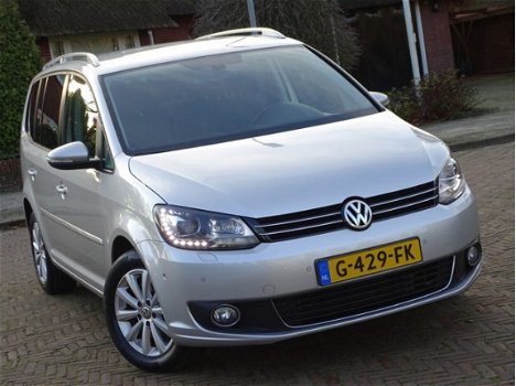 Volkswagen Touran - 1.4 TSI 140PK+ / DSG automaat / Highline LED + RNS - 1