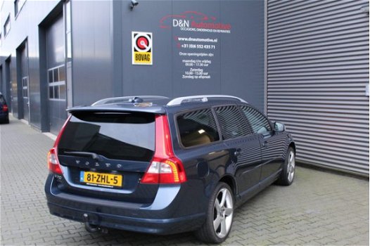 Volvo V70 - 2.4D Summum R-design, Navigatie - 1