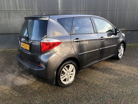 Toyota Verso S - 1.3 VVT-i Dynamic | Navigatie | Trekhaak | - 1