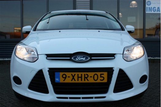 Ford Focus Wagon - 1.0 EcoBoost NAVI AIRCO PDC CRUISE 16''LM-VELGEN DONKER GLAS - 1