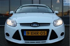 Ford Focus Wagon - 1.0 EcoBoost NAVI AIRCO PDC CRUISE 16''LM-VELGEN DONKER GLAS