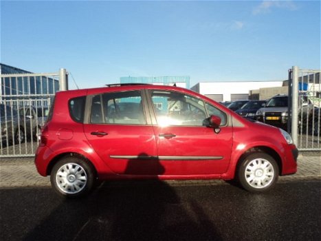 Renault Grand Modus - 1.2 16V AUTOMAAT Expression Panoramadak - 1