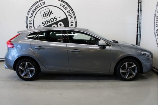 Volvo V40 - 2.0 D2 R-Design Business XENON PANORAMADAK LEDER - 1