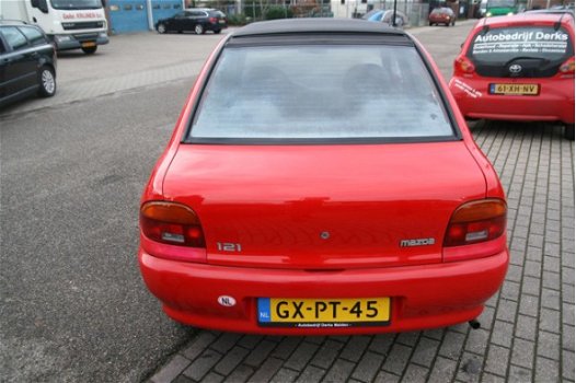 Mazda 121 - 1.3i Cabrio Top APK - 1