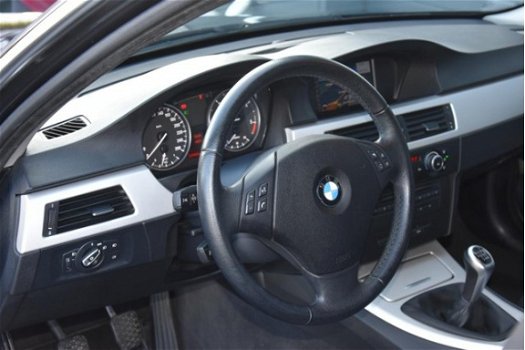 BMW 3-serie Touring - 318d Clima Airco Navi - 1