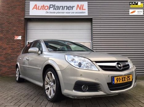 Opel Signum - 3.0 V6 CDTi Executive Navi Nieuwe APK - 1