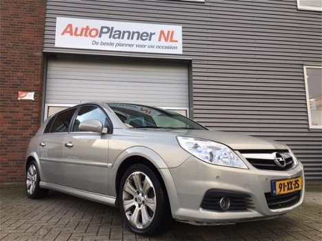 Opel Signum - 3.0 V6 CDTi Executive Navi Nieuwe APK - 1