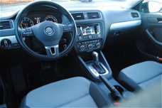 Volkswagen Jetta - 1.4 TSI Hybrid Comfortline