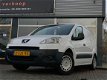 Peugeot Partner - 120 1.6 HDI L1 XT *AIRCO*NWE APK*TREKHAAK - 1 - Thumbnail