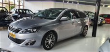 Peugeot 308 SW - 1.2 PureTech Blue Premium €500, - EINDEJAARS KORTING LED PANORAMA NWE D-RIEM NAP NL