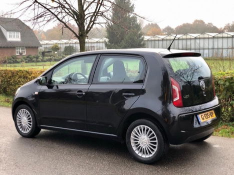 Volkswagen Up! - 1.0 high up BlueMotion Airco Btw stoelverwarming - 1